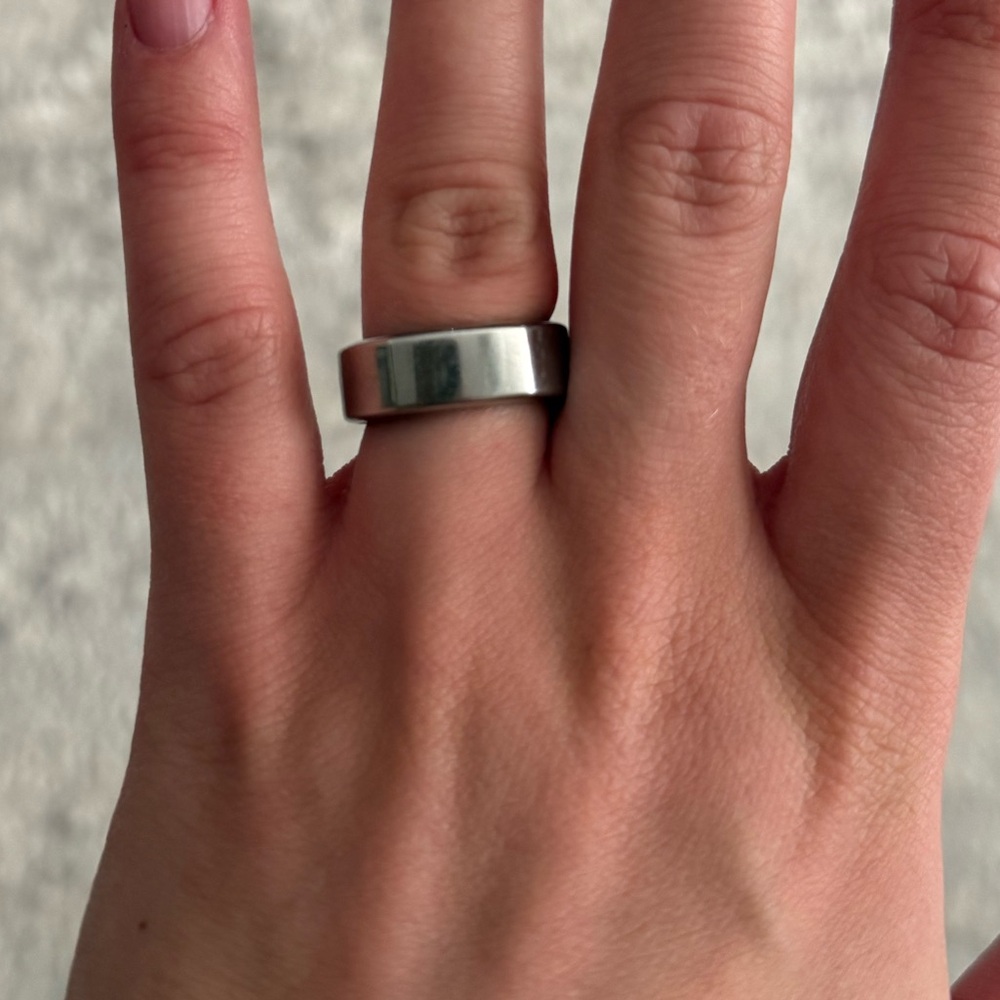 Oura Ring, Size 8 Silver, Gen 3